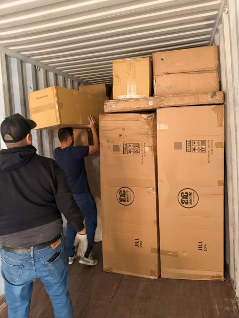 Proceso de consolidación de contenedor de muebles